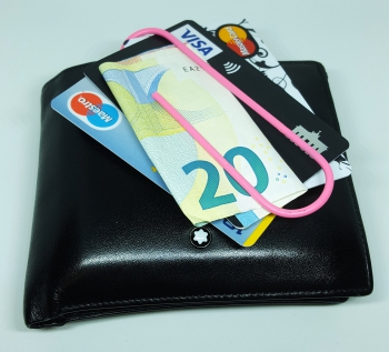 Kontaktloses Bezahlen mit dem Fingerabdruck - die Zukunft der Kreditkarte?