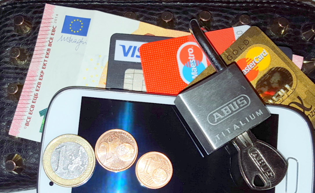 Maximale Sicherheit beim Onlinekauf mit der ICS VISA World Card